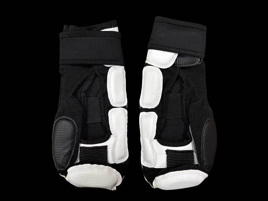 WayChamp Pro 2 electronic gloves, palm side