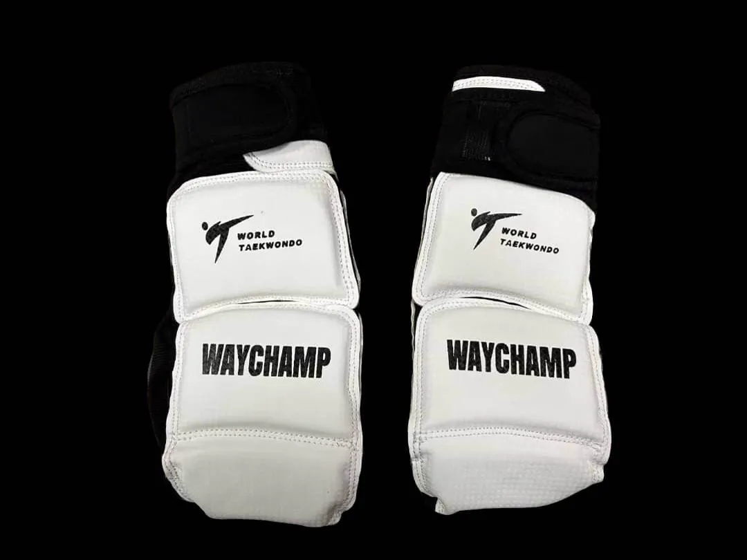 WayChamp Pro 2 electronic gloves, front